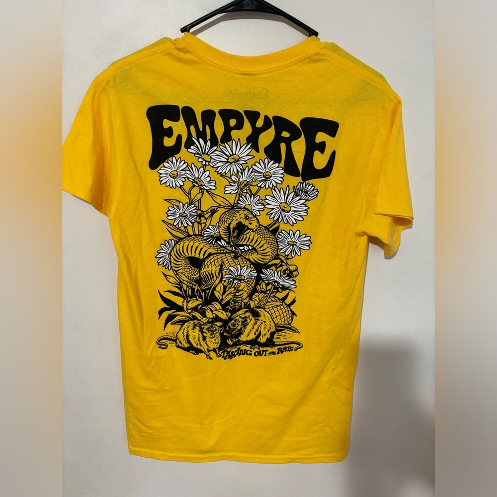Empyre T-Shirt size small NWOT - Picture 2 of 3